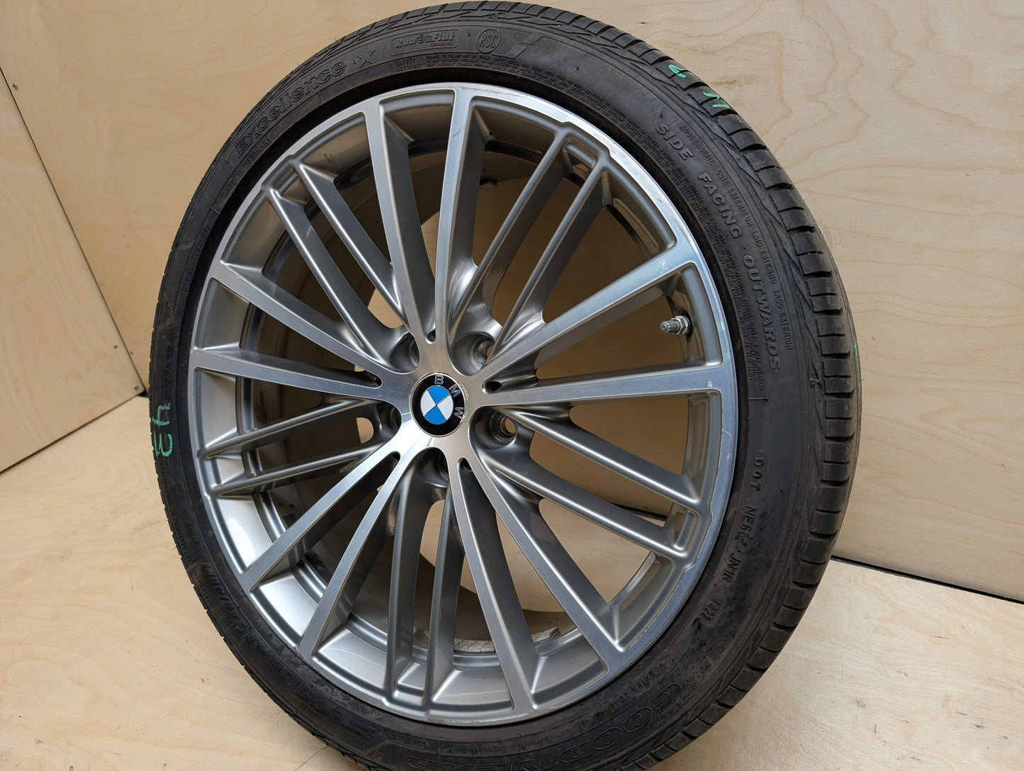 17-23 OEM BMW G30 530 540 M550 Wheel Rim 19x8" ET:30 V Spoke Style 635