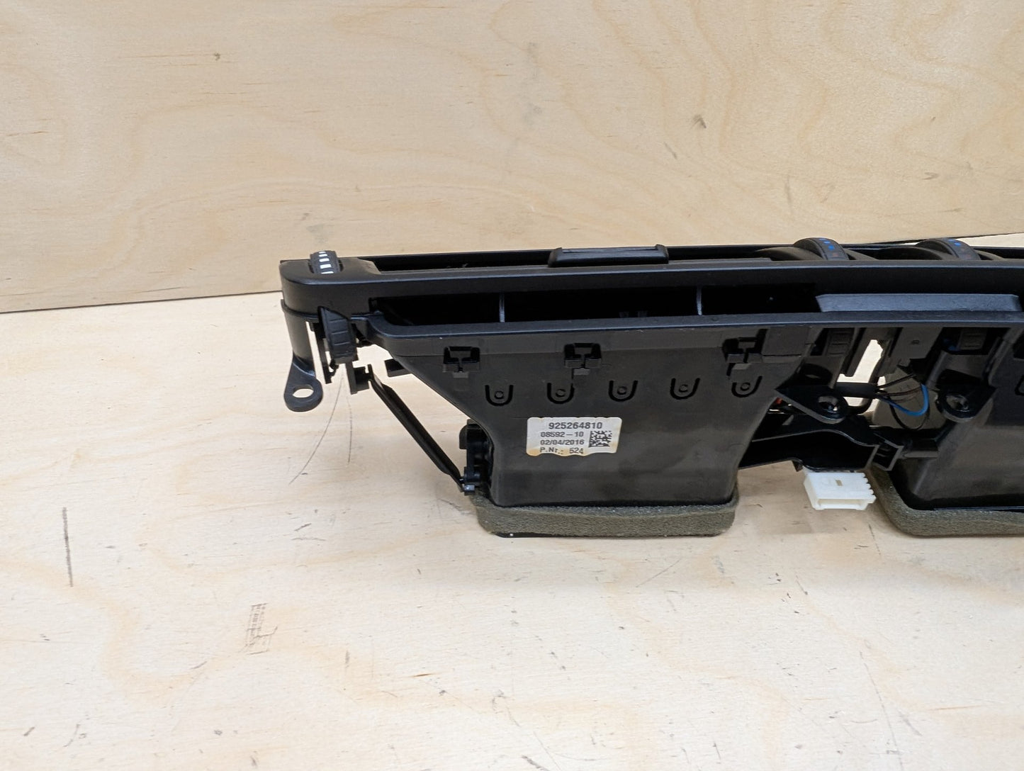 14-19 OEM BMW F15 F16 F85 F86 X5 X6 Dash Center Hazard Button AC Air Vent Grille