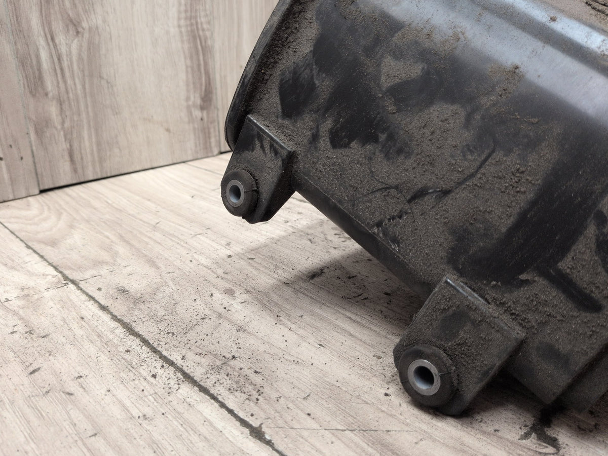 2011-2016 BMW M5 F10 Fuel Vapor Charcoal Canister 7347621 OEM