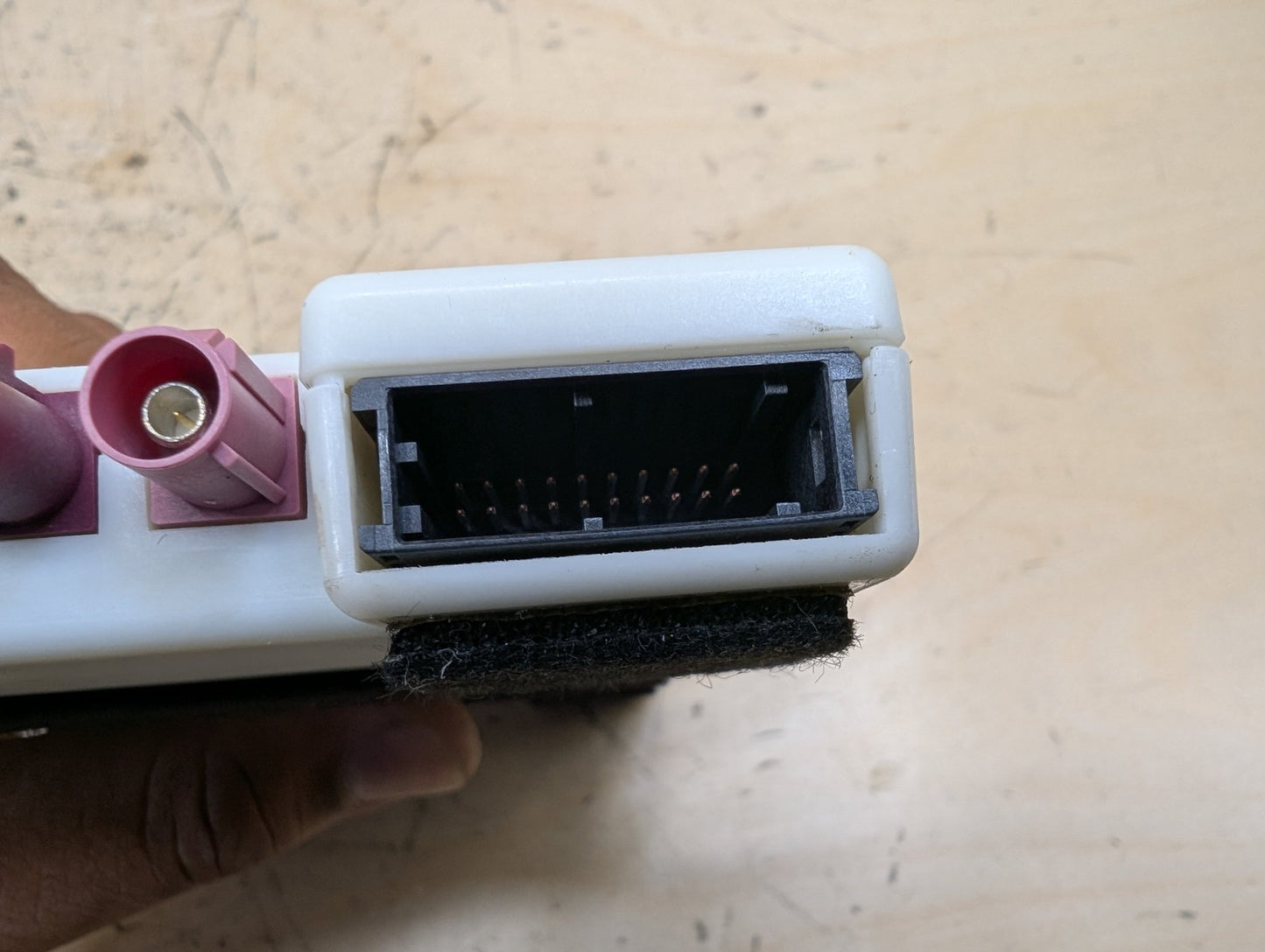 2018-2024 BMW X3 G01 Antenna Telematics Control Module 8720295