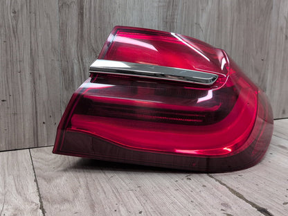 16-19 OEM BMW G11 G12 740 750 M760 B7 Rear Right Passenger Outer LED Tail Light