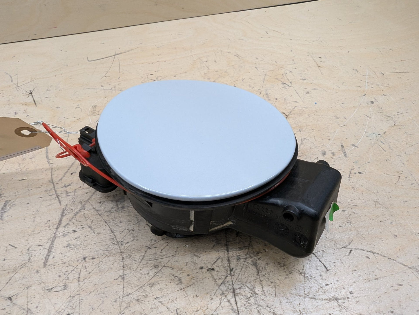 2011-2017 Audi RS5 8T Fuel Gas Tank Filler Cap 8T0809999E OEM