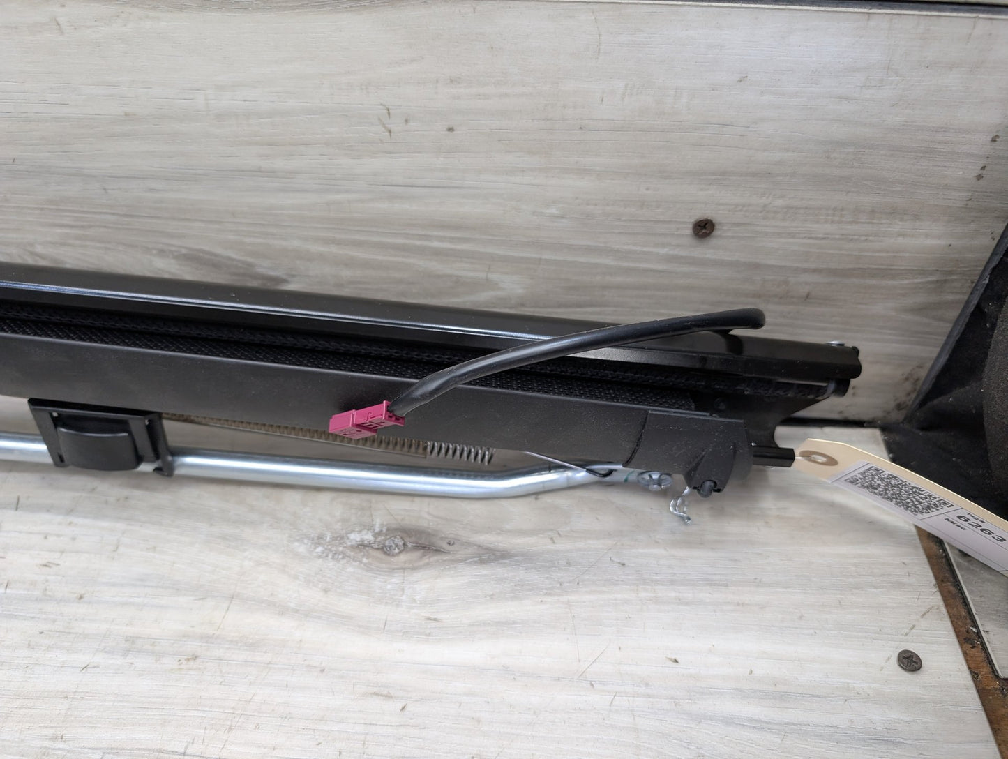 2017-2023 BMW M550i xDrive G30 Rear Windshield Glass Roller Sun Shade Blind 7419496
