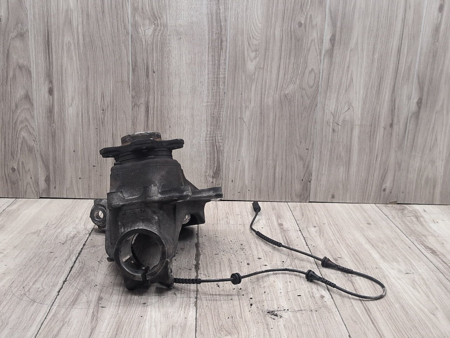 19-25 OEM BMW G20 G22 G23 FRONT Right Passenger Hub Spindle Knuckle Bearing RWD