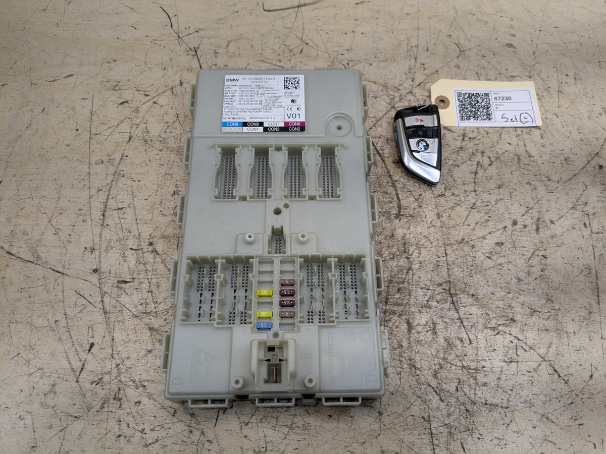 2018-2023 BMW M550i G30 Bdc Body Domain Fem Control Module w/ Key 8801716 OEM