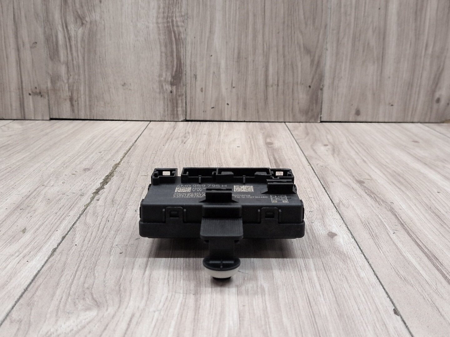 18-24 OEM Audi A4 A5 S4 S5 Rear Left or Right Door Control Module 4M0959795H