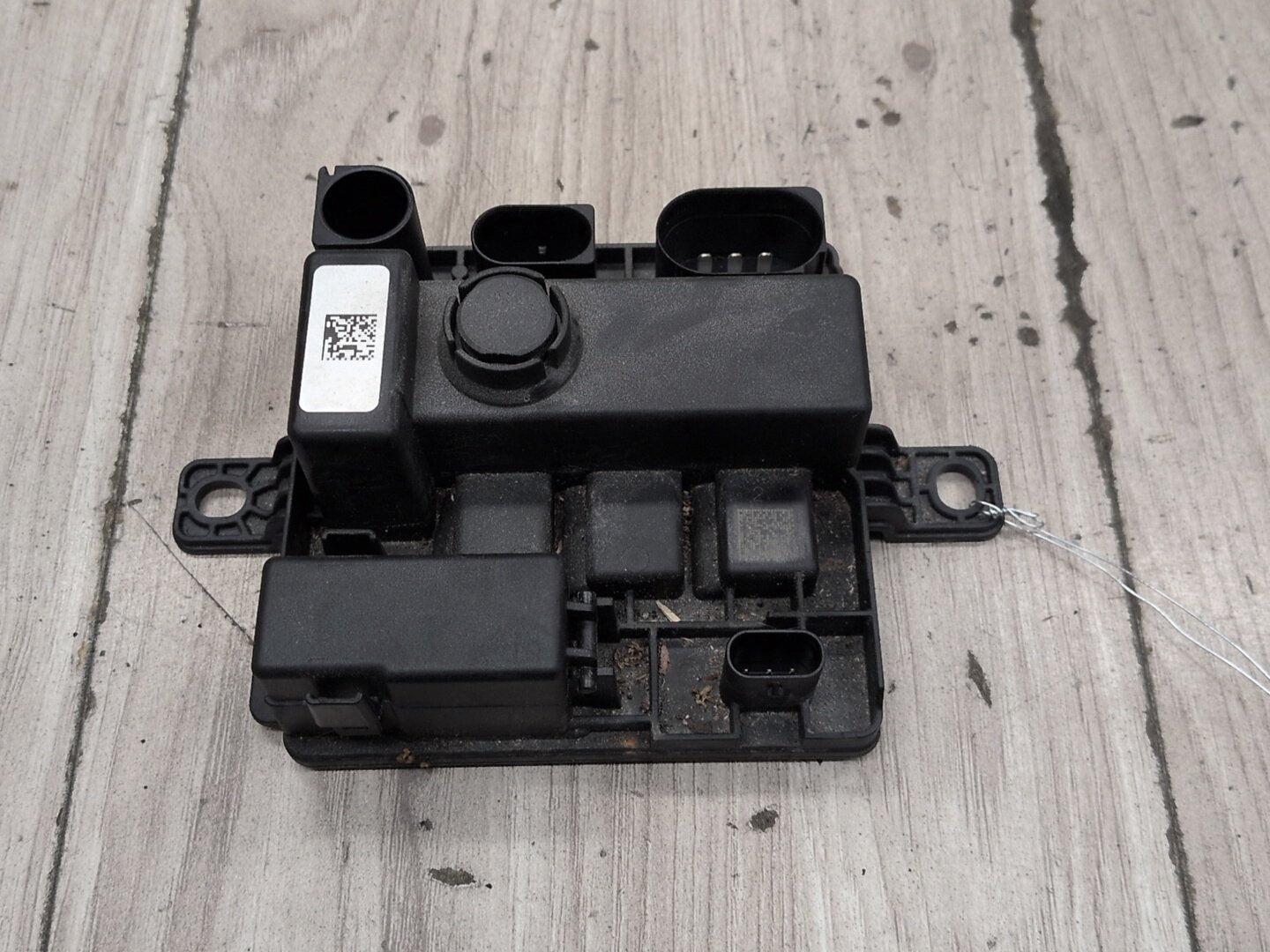 OEM BMW F10 F15 F22 F23 F30 F32 F33 F36 Integrated Power Supply Control Module