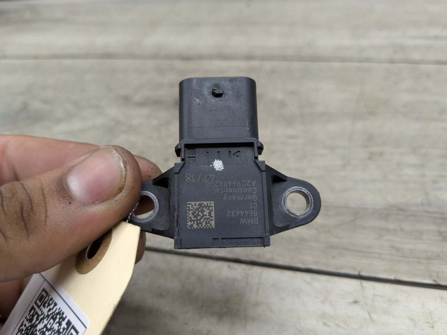 2016-2022 BMW 750Li G12 Manifold Absolute Pressure (MAP) Sensor 8644432