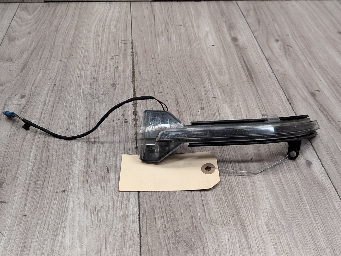 Pre-LCI OEM BMW F01 F02 F06 F12 Left Driver Side Mirror Turn Signal Light Indicator
