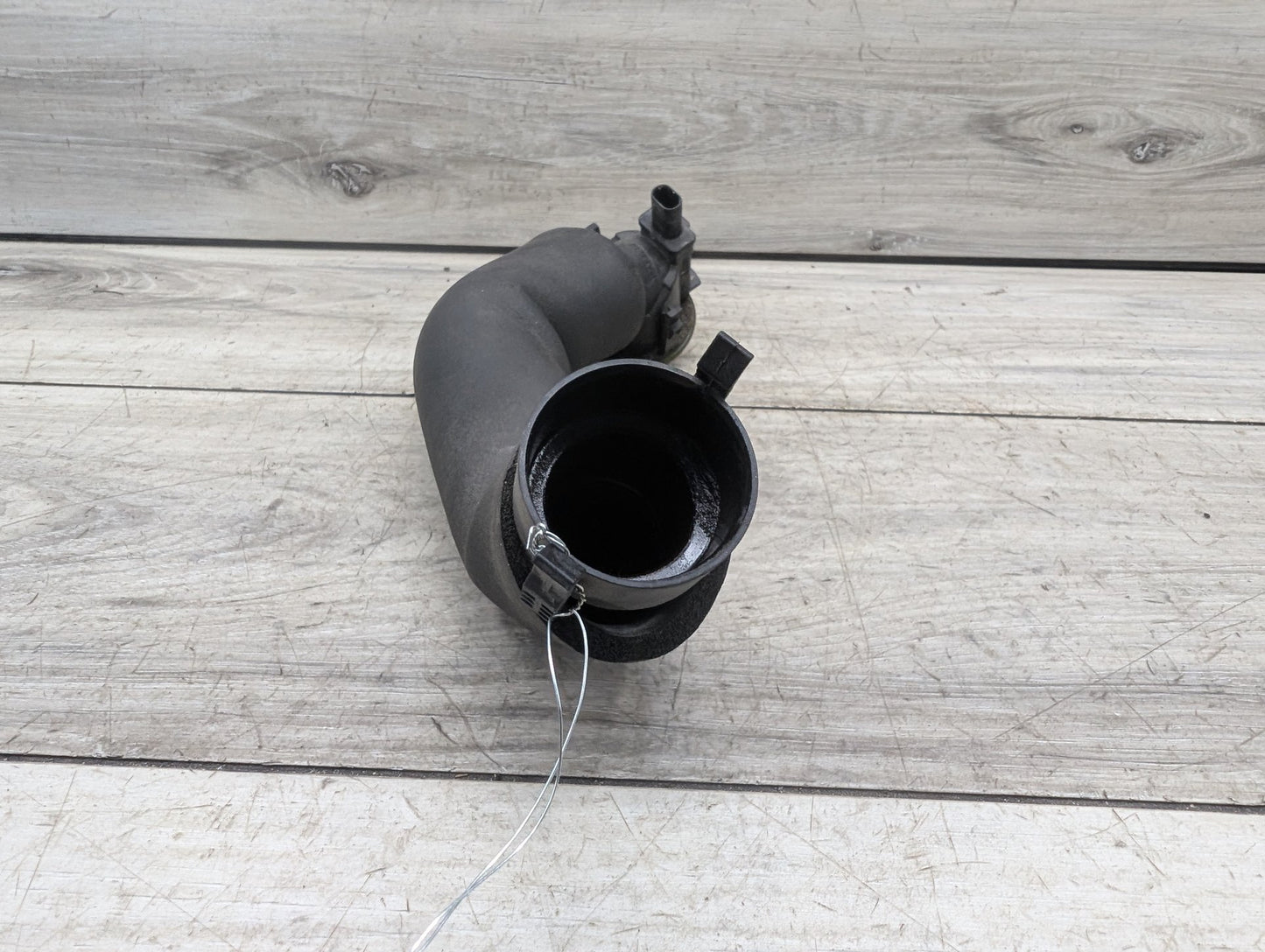OEM BMW F10 F15 F25 F30 F32 F33 F36 Engine N20 N26 Breather Vent Pipe Hose Tube