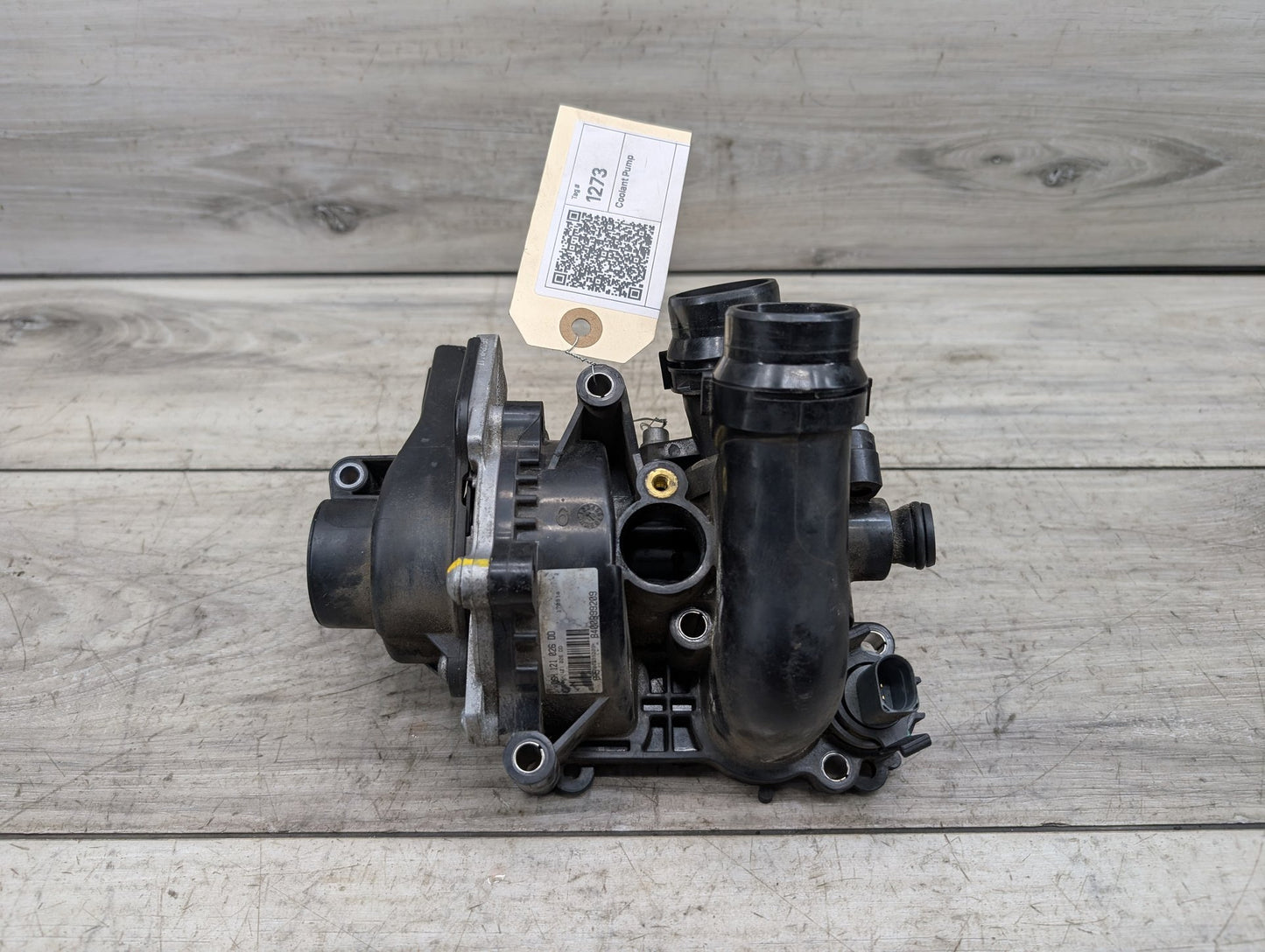 2009 - 2017 Audi Q5 8R Engine Motor Cooling Auxiliary Water Pump 06H121026DD EA888