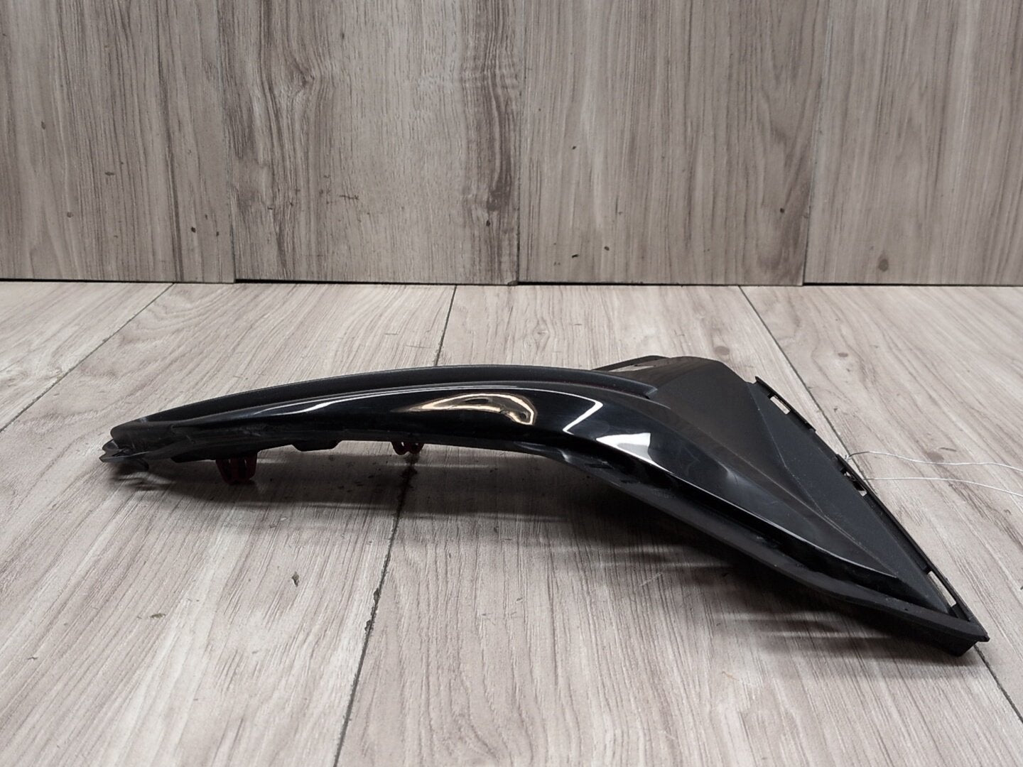 19-21 OEM BMW G20 330 Rear Bumper Right Passenger Side Reflector Trim Cover