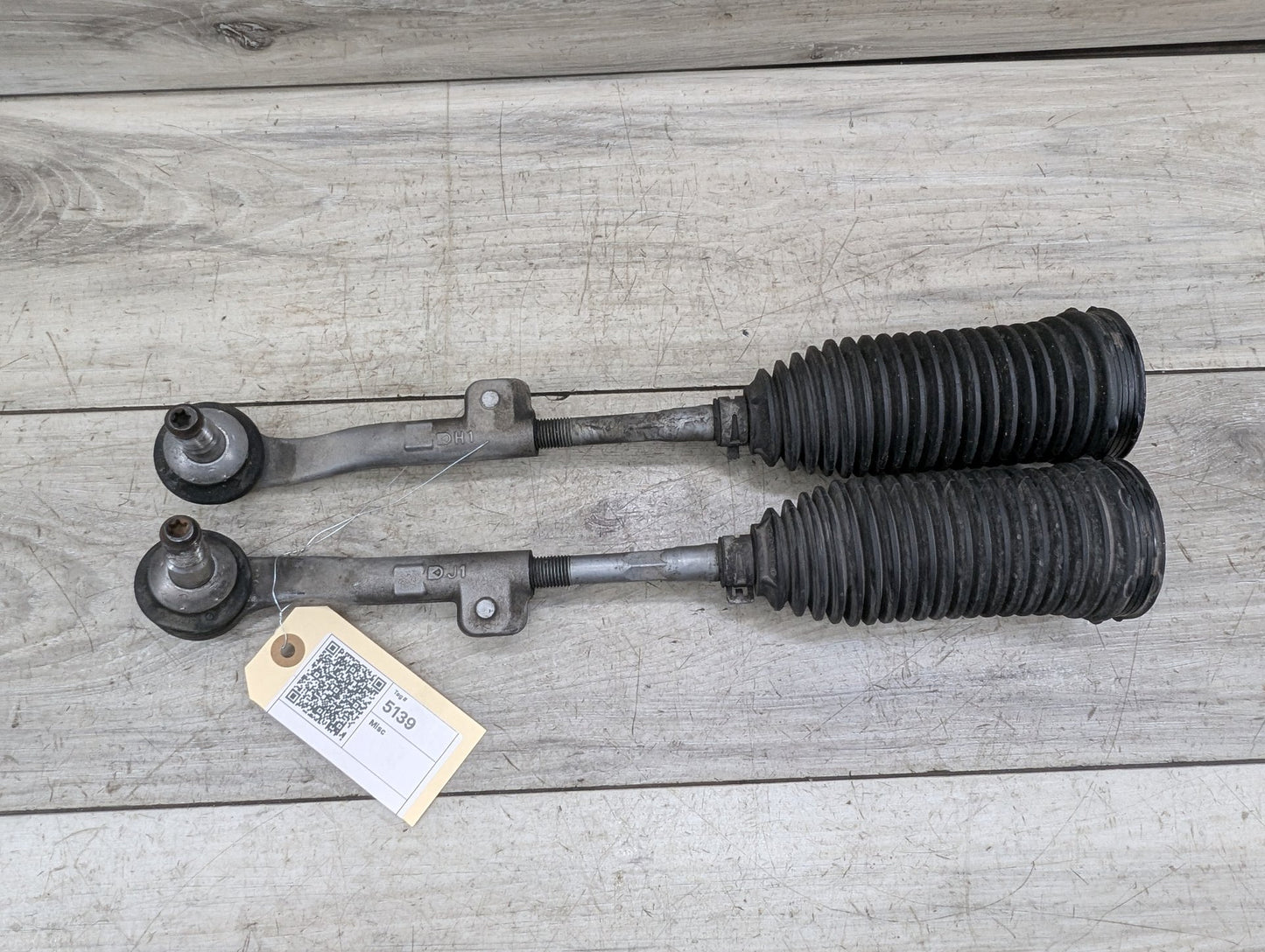 2014 - 2019 BMW 340 F34 Left Right Tie Rod W/ Boot SET 6792029 B58B30M0