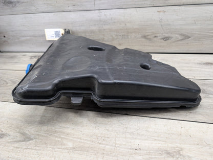 OEM BMW G12 G30 540 M550 750 M760 Windshield Wiper Washer Reservoir Tank Pump