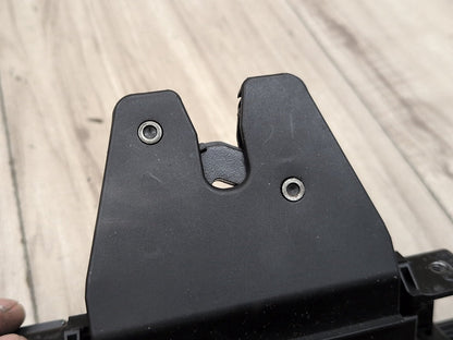 2006-2011 BMW 328i E90 Liftgate Trunk Lid Liftgate Lock Latch Actuator 7840617