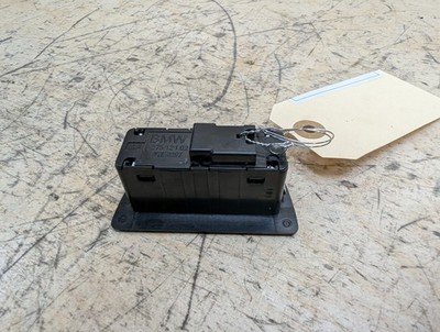 OEM BMW F02 F10 F15 F48 F90 G01 G20 G30 G80 X3 Rear Trunk Lid Center Lock Switch