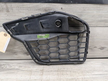 2015-2019 BMW X6 F86 Front Right Passenger Bumper Cover Grille 8056262