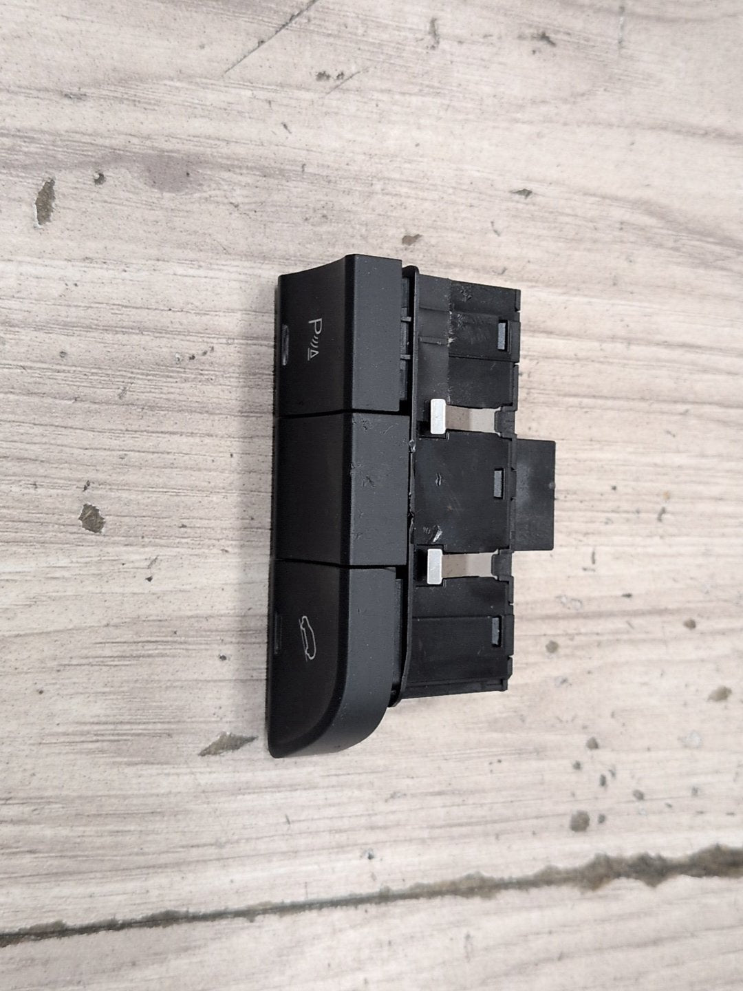2015-2018 Audi Q3 8U Dashboard Park Assist & Hill Descent Switch Button 8U0959674B