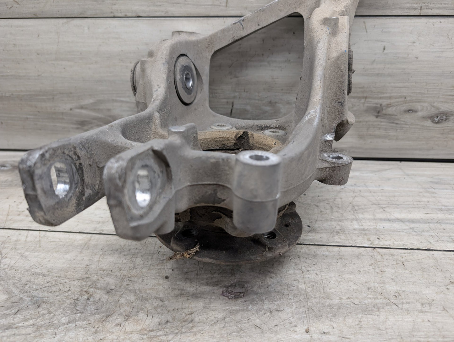2008 - 2017 Audi S5 8T Rear Right Passenger Spindle Knuckle w/ Bearing 8K0505436A