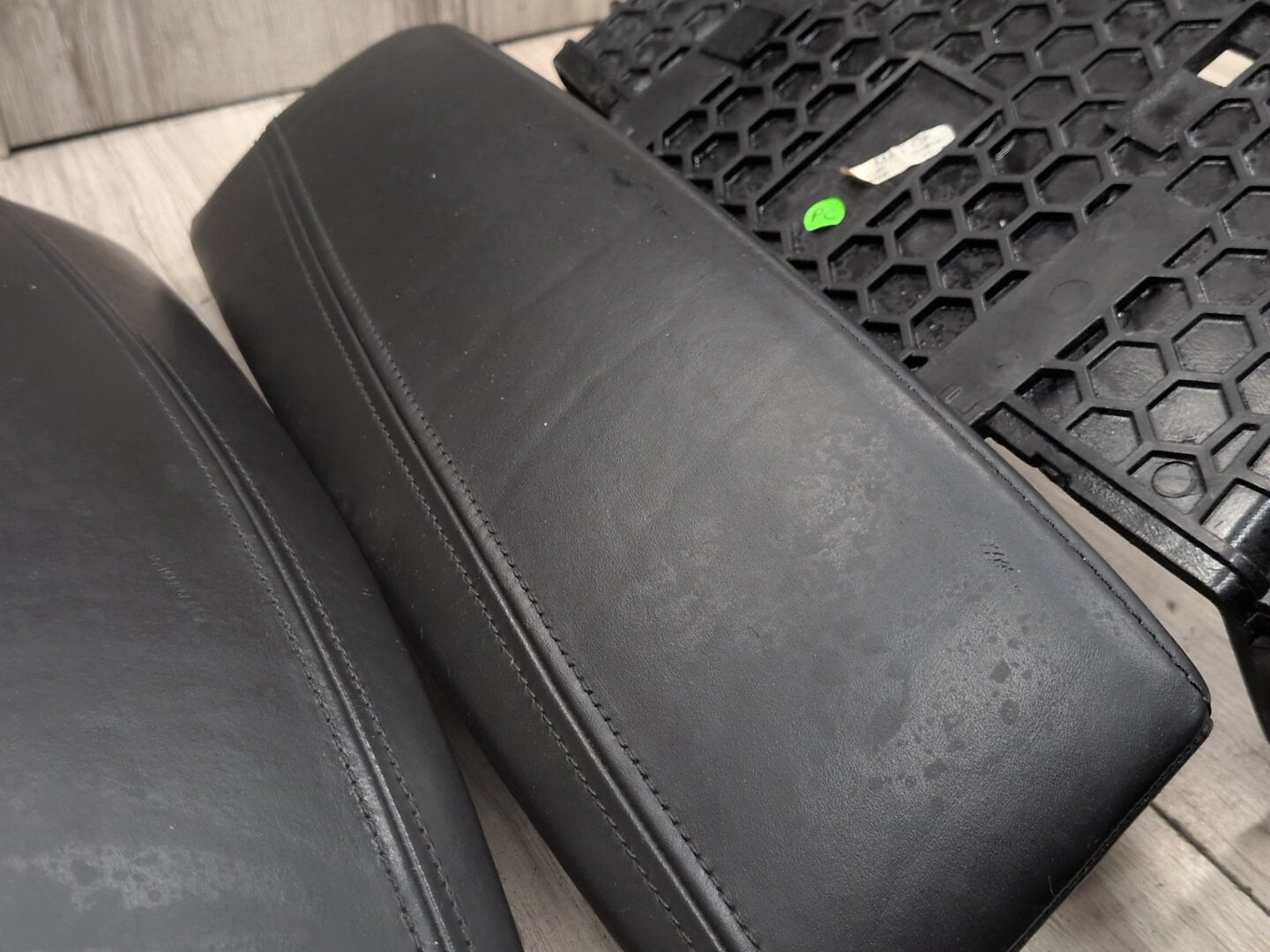 2007-2013 BMW X5 E70 Center Console Armrest Arm Rest 6969544