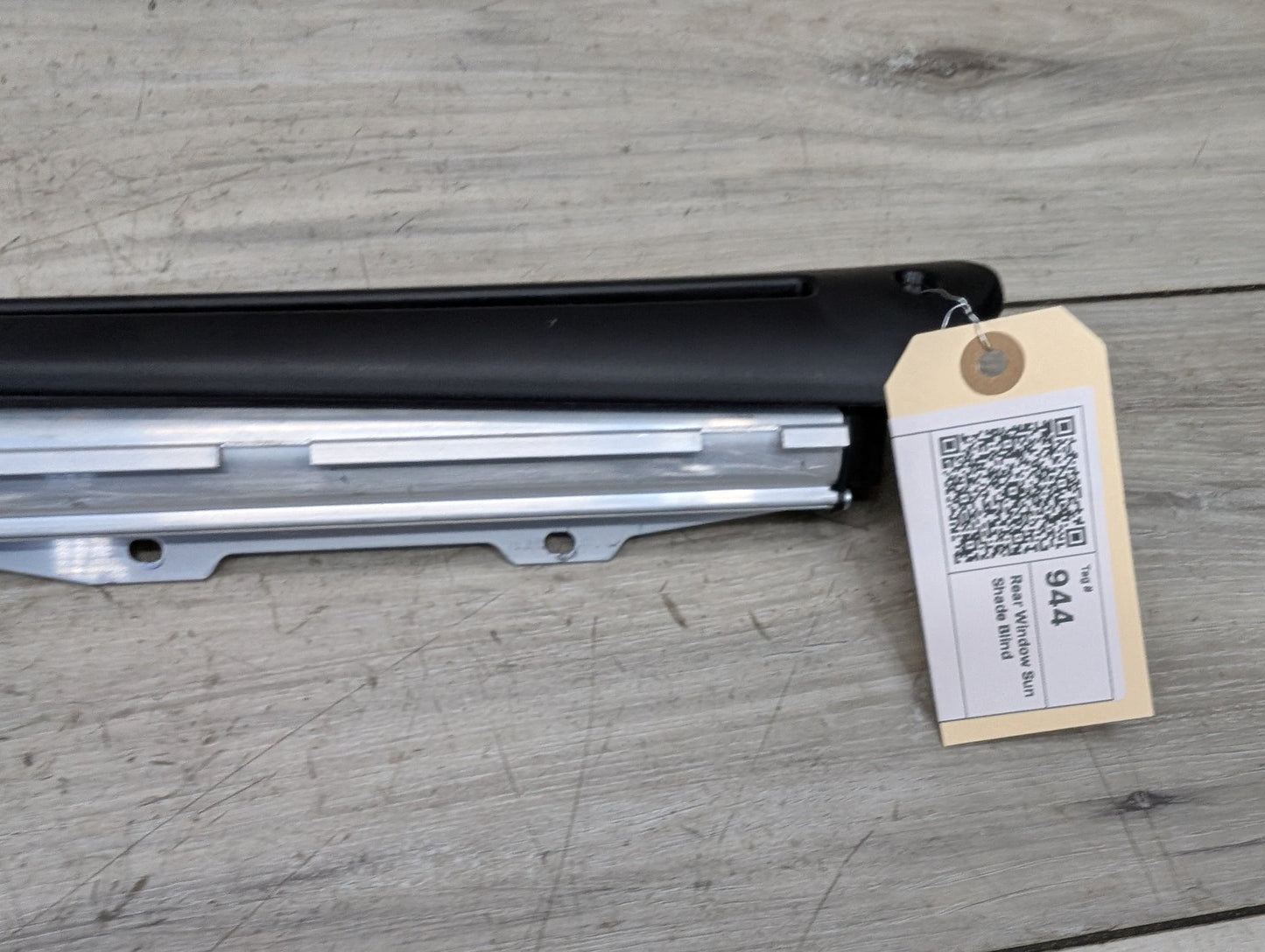 2011 - 2017 BMW X3 F25 Rear Right Passenger Door Window Glass Roller Sunshade Blind 7237856 N55B30M0