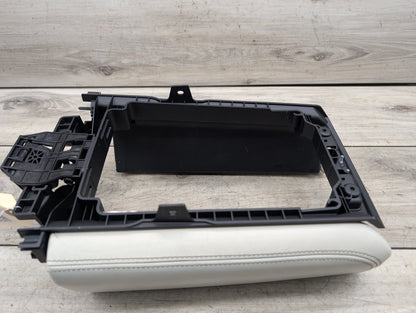16-22 OEM BMW G12 740 750 M760 Center Arm Rest Armrest Tray Console Beige