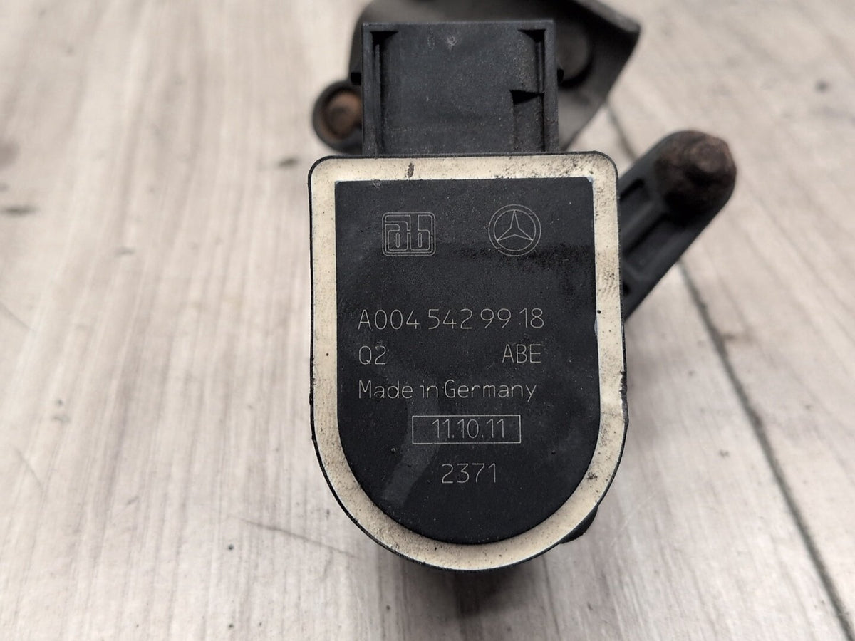 2009-2012 Mercedes-Benz E550 W212 Suspension Height Level Sensor A0045429918 OEM