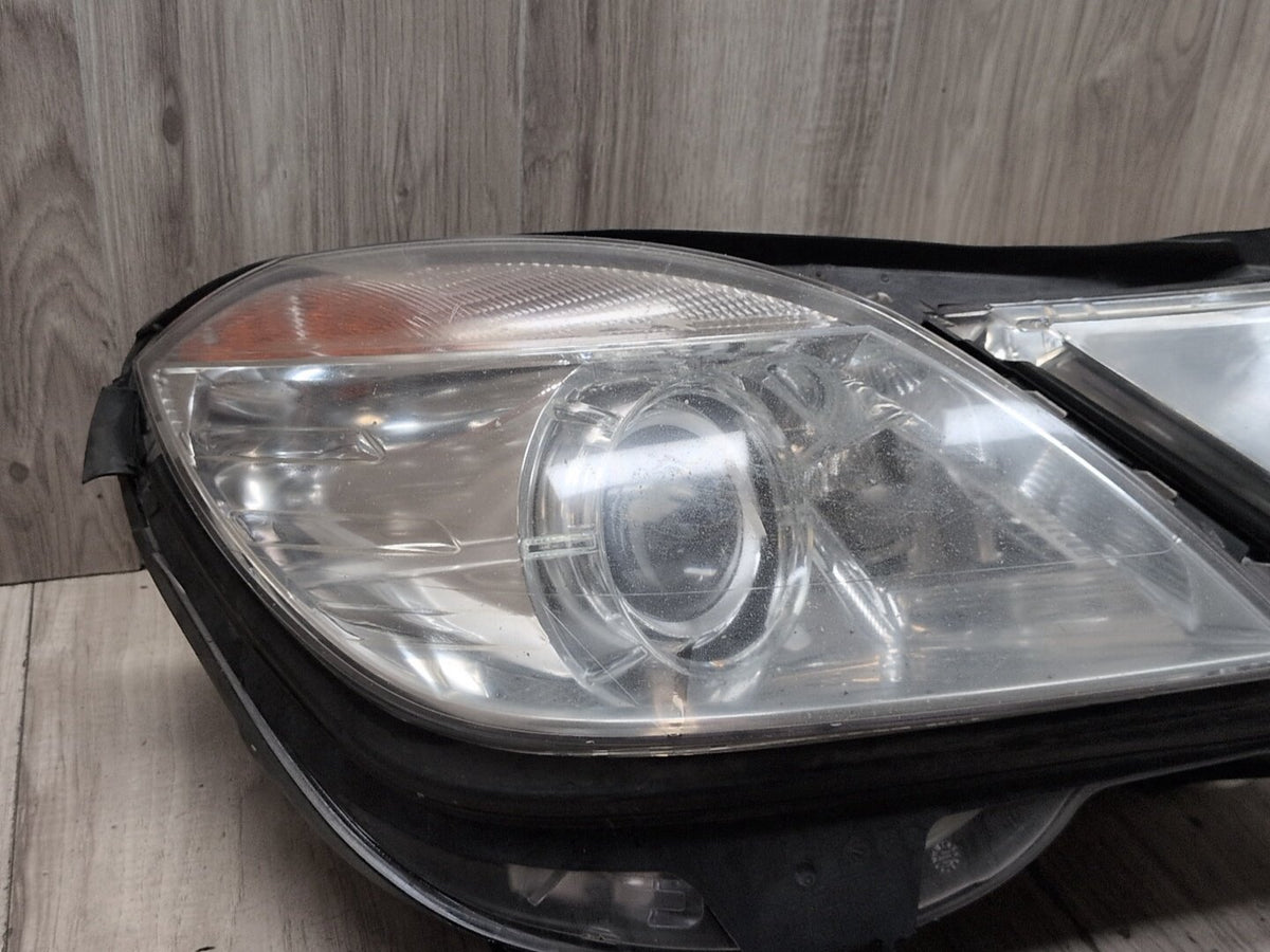 2009-2012 Mercedes-Benz E550 W212 - Front Right Passenger Xenon HID Headlight