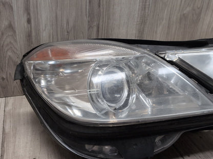 2009-2012 Mercedes-Benz E550 W212 - Front Right Passenger Xenon HID Headlight