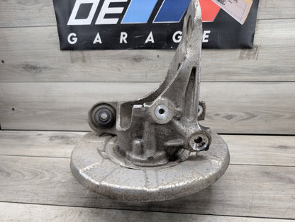 2014 - 2018 BMW X5 F15 Rear Left Driver Spindle Knuckle w/ Bearing 6770983 N63B44O1