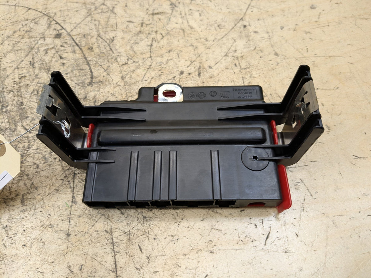OEM BMW E90 E92 E93 Battery Power Lead Junction Distribution Fuse Box Voltage