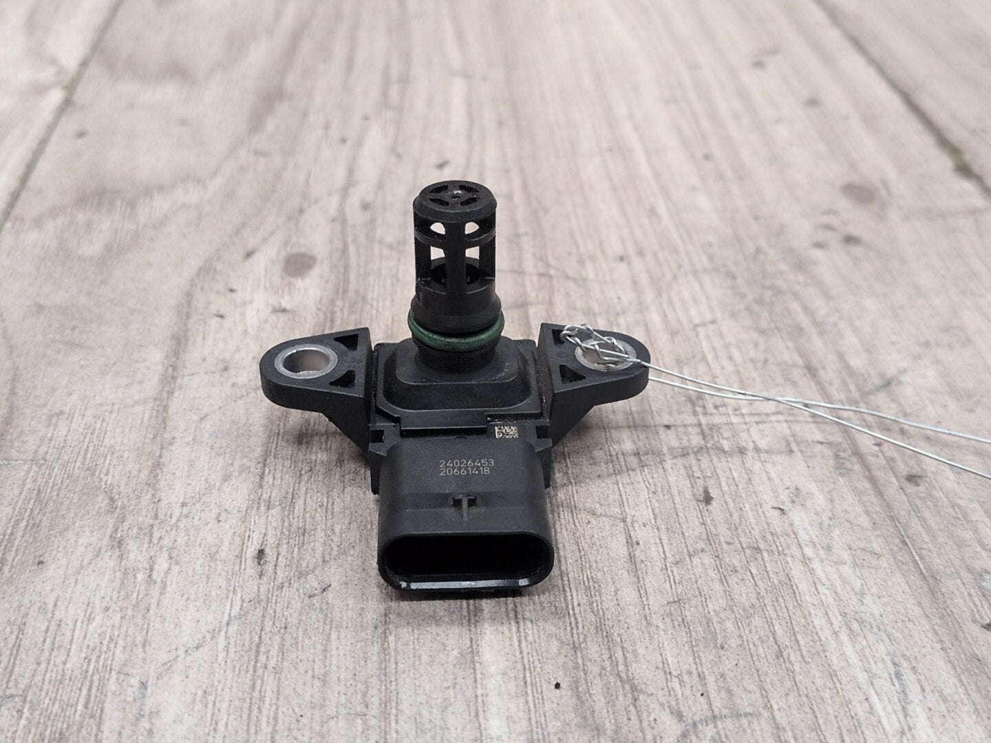 2013 - 2019 BMW X5 F85 Manifold Absolute Pressure (MAP) Sensor 7599042 S63B44T2