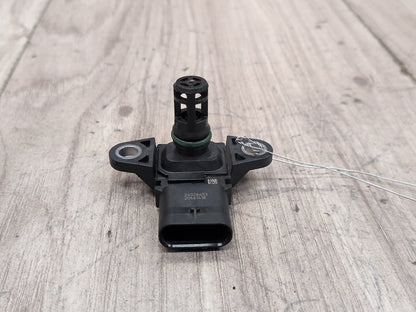 2013 - 2019 BMW X5 F85 Manifold Absolute Pressure (MAP) Sensor 7599042 S63B44T2