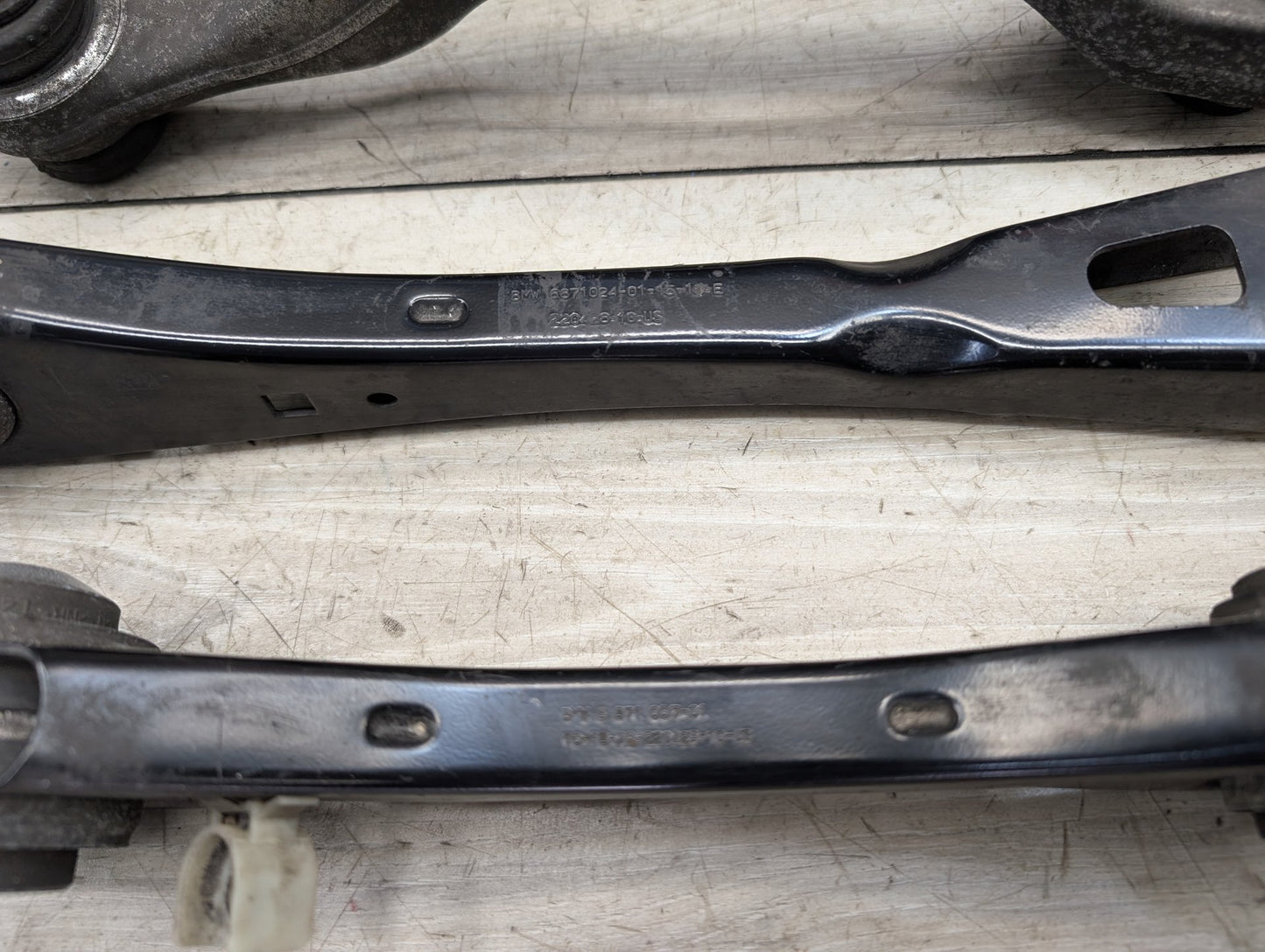 2018 - 2019 BMW X3 G01 Rear Left Driver Control Arms SET 6871021 B58B30M0