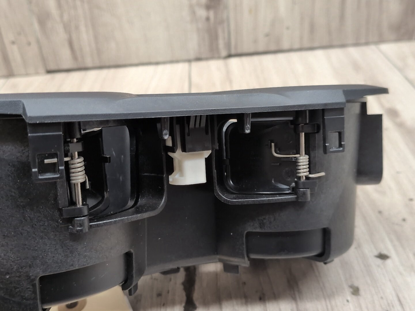 2022 BMW M340i G20- Center Console Cup Holder PN: 6809803