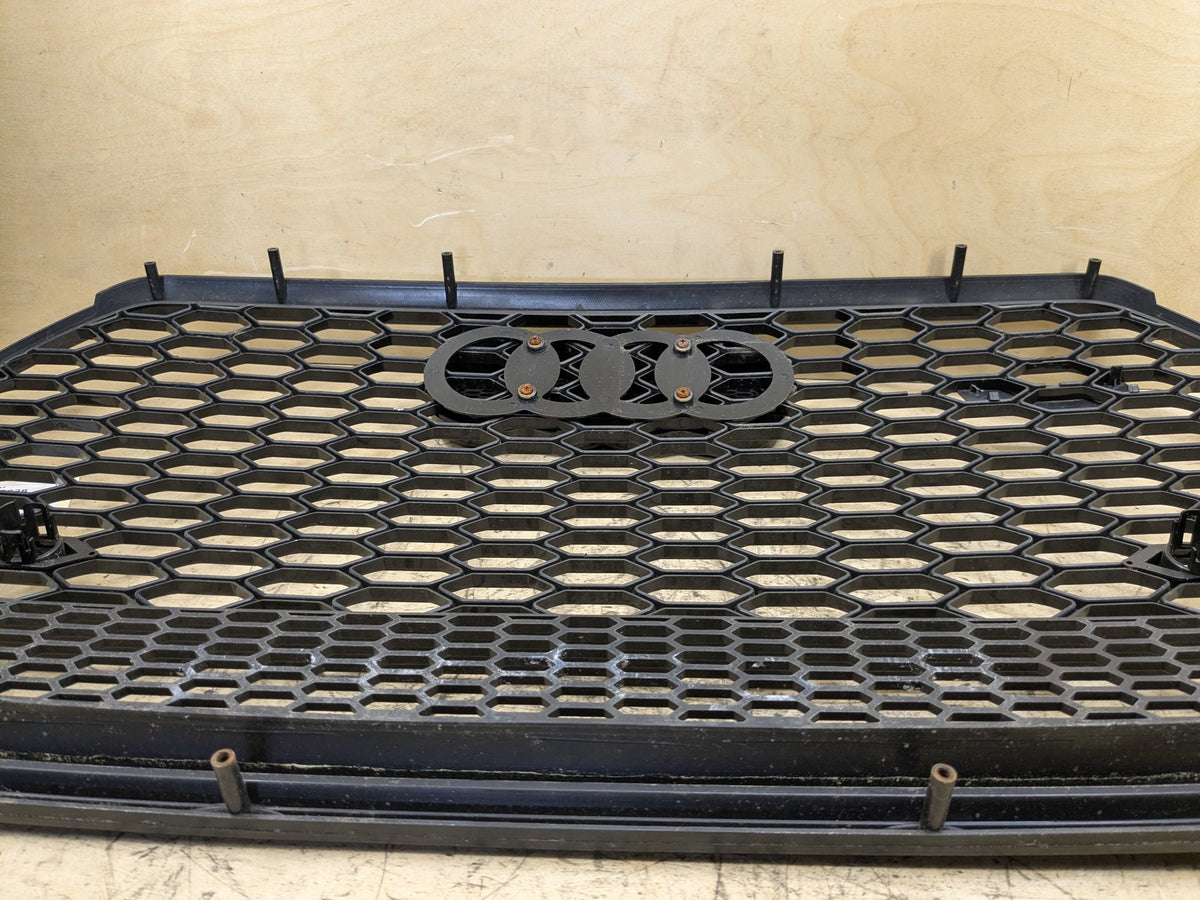 2012-2018 Audi A6 C7 Front Middle Center Bumper Cover Grille 4G0853651AG OEM