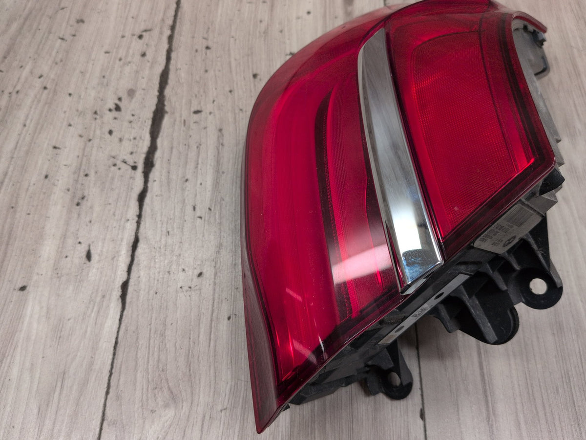 16-19 OEM BMW G11 G12 740 750 M760 B7 Rear Left Driver Outer LED Tail Light