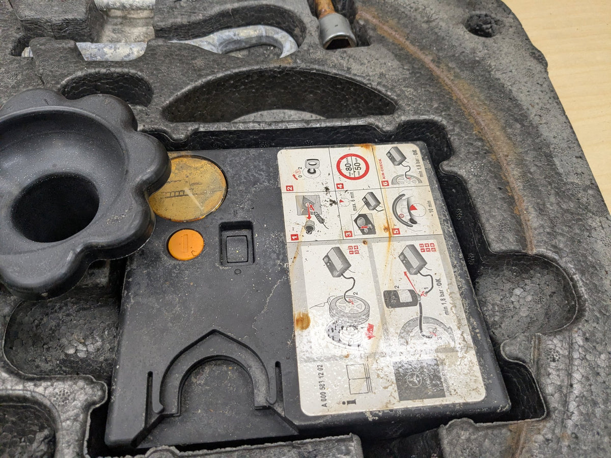 09-11 Mercedes-Benz SLK-Class R171 Emergency Spare Wheel Rim Tire Tool Kit SET