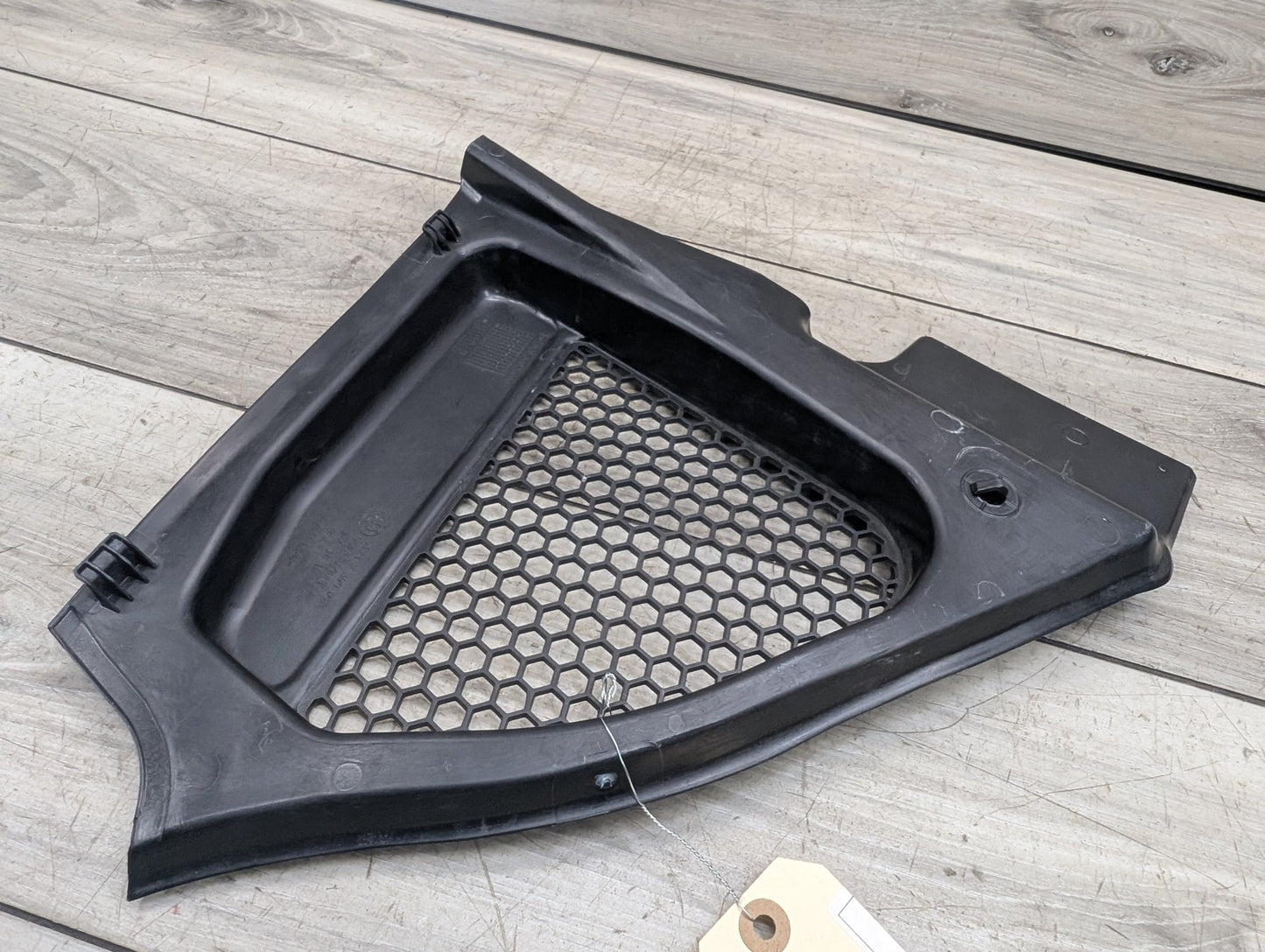 2018 - 2023 BMW X3 G01 Right Passenger Side Cowl Cover 7399018 B58B30M0