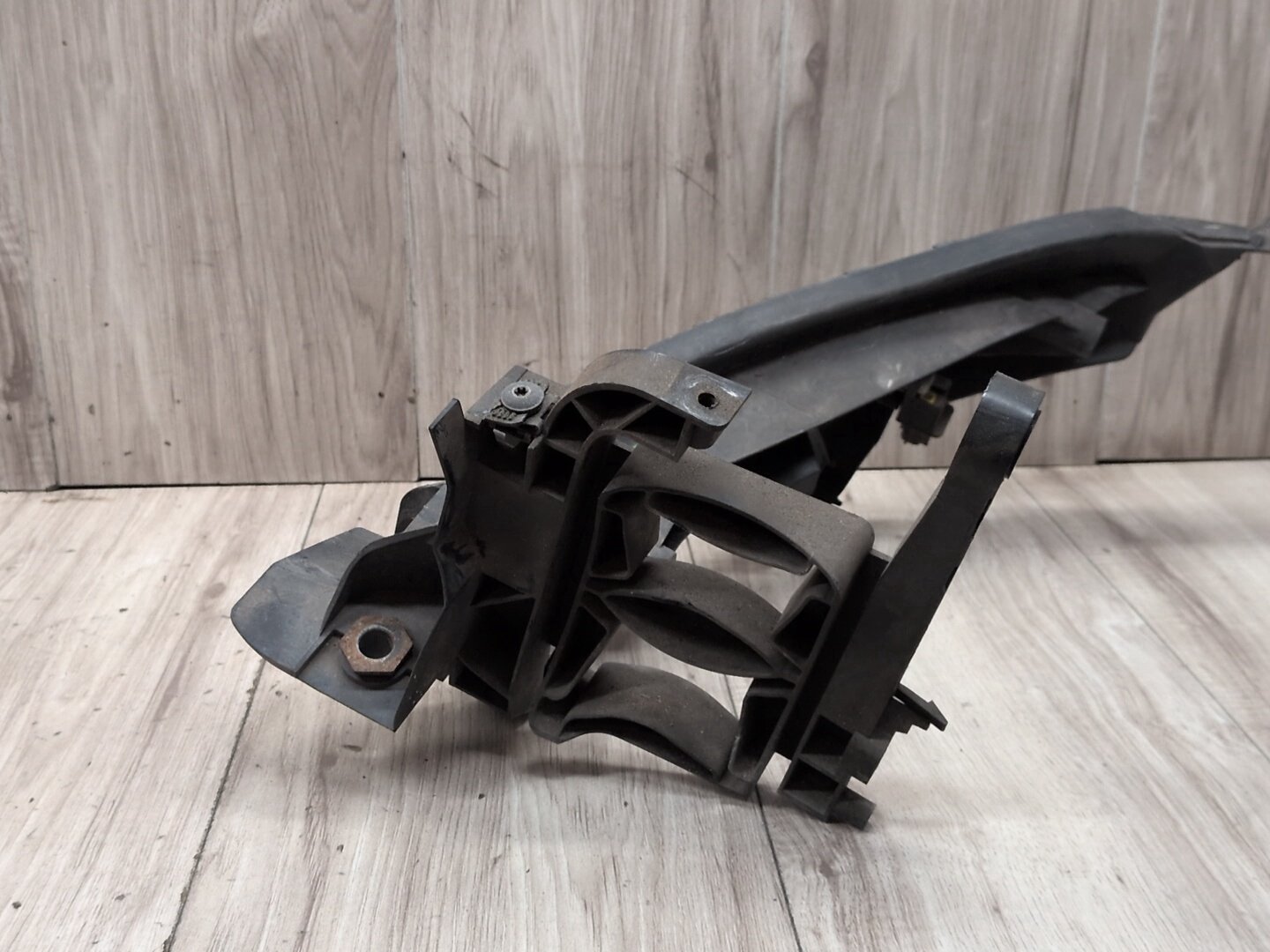 10-16 OEM Audi S4 B8 Left Right Driver Passenger Headlight Bracket 8K0805608A