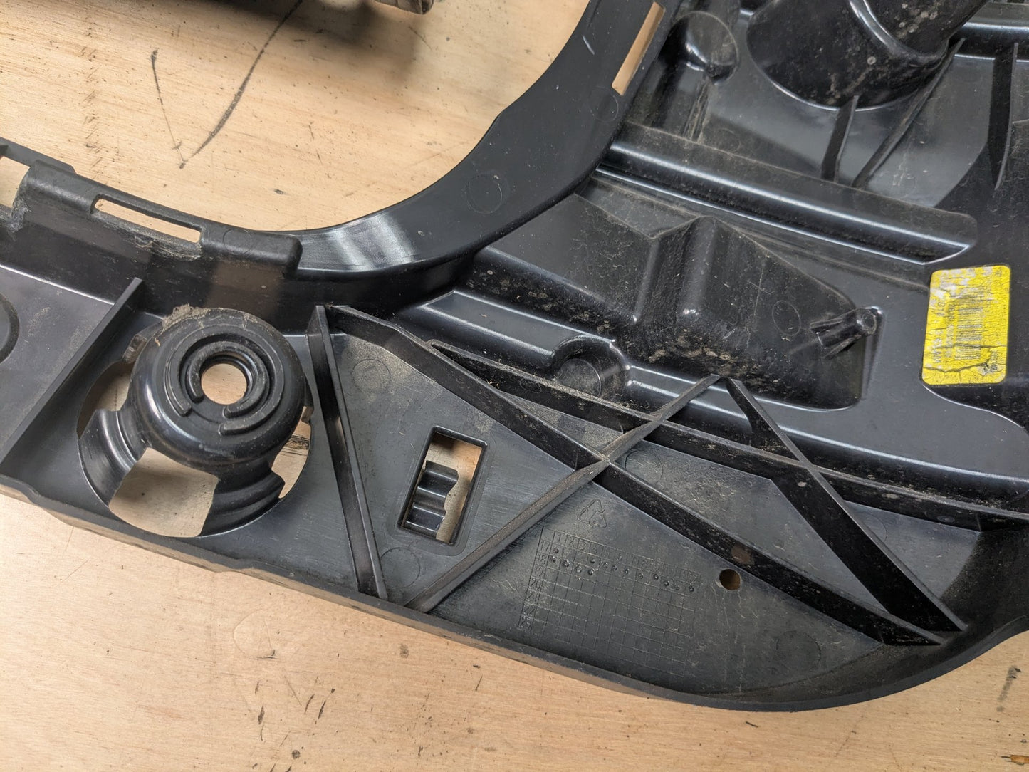 2018 - 2020 BMW X3 G01 Rear Left Driver Bumper Support Brackets SET 7400667 B58B30M0