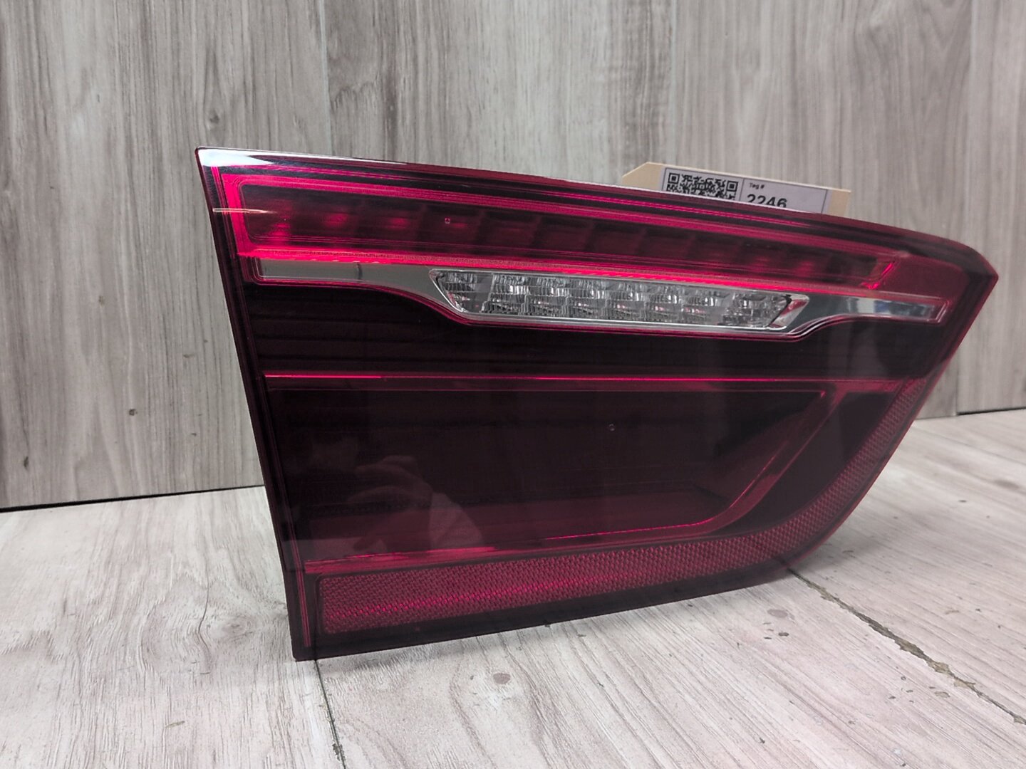 15-19 OEM BMW F16 F86 X6 X6M Rear Left Driver Inner Liftgate Stop Tail Light
