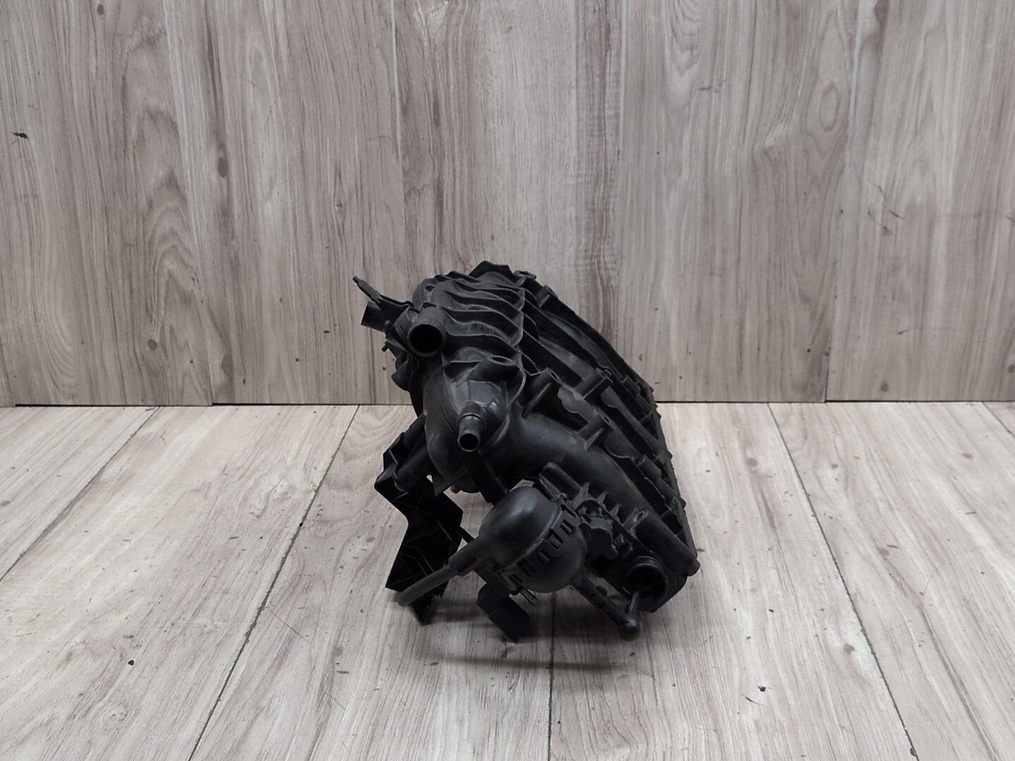 2015-2018 Audi 8U Q3 CCTA Engine Motor Intake Manifold 06J133185F
