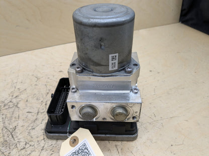 2016-2019 BMW 740i G12 ABS Pump Module 6886388 OEM