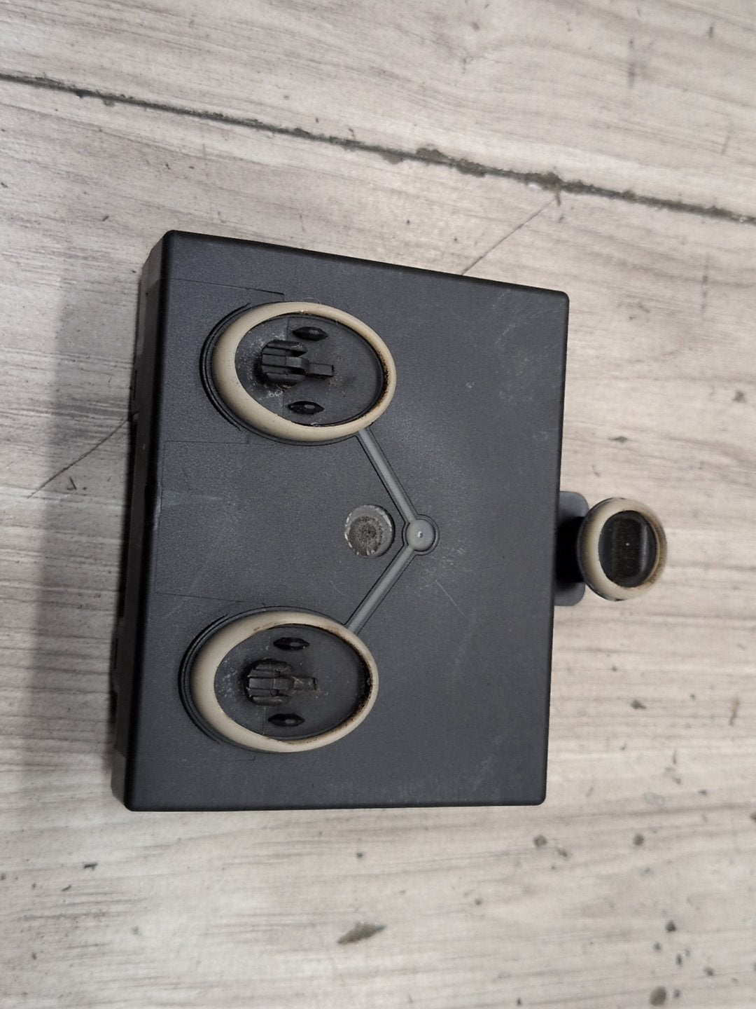 15-18 OEM Audi Q3 Rear Left or Right Window Door Control Module PN: 8X0959795C