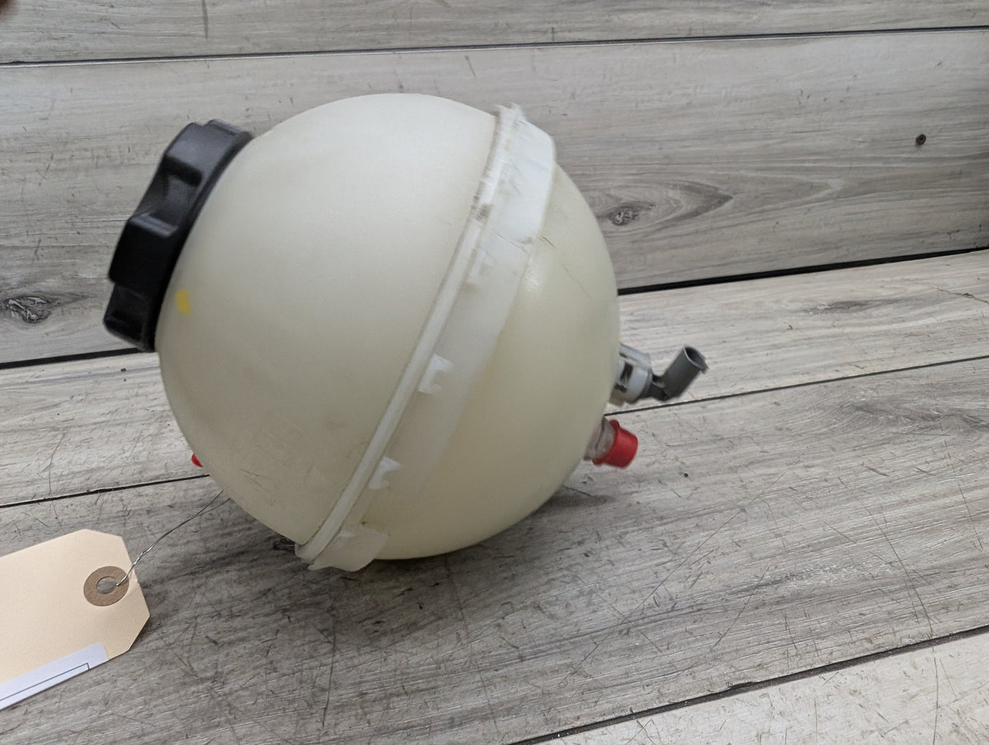 2011 - 2016 BMW 528i F10 Coolant Expansion Tank Reservoir 7647285 N20B20O0