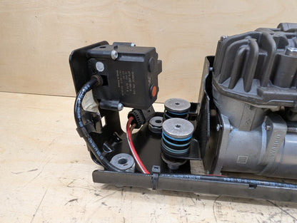 2010-2017 BMW 535i GT xDrive F07 Air Suspension Compressor Pump 6875176 OEM