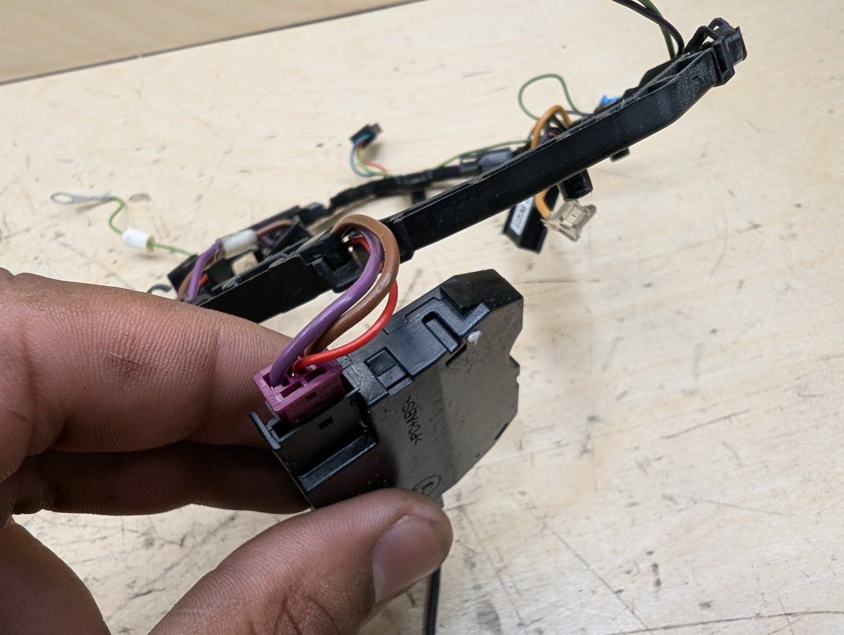 16-19 OEM BMW G11 G12 740 750 Steering Wheel Electronics Control Module Unit