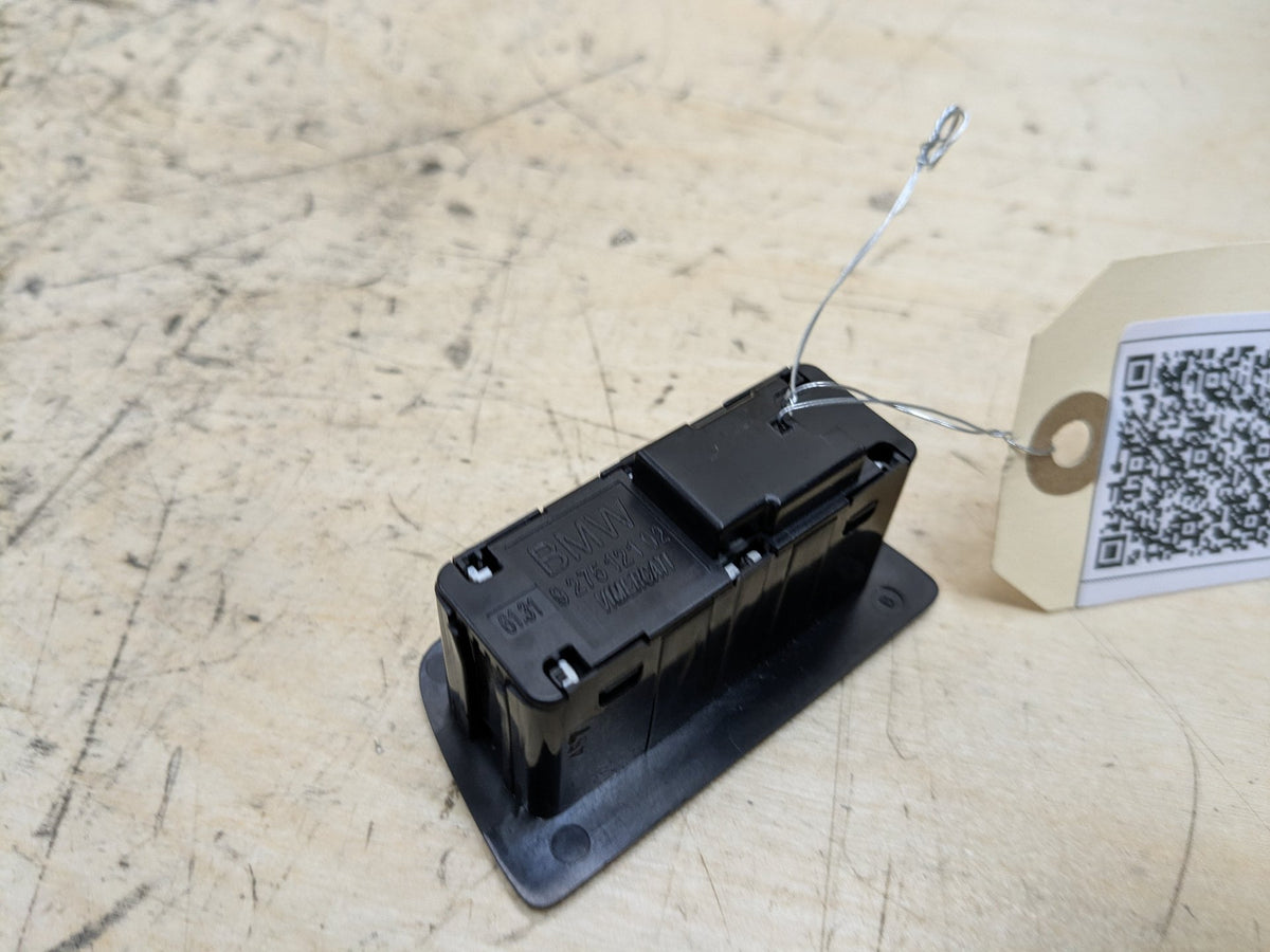 OEM BMW F02 F10 F15 F48 F90 G01 G20 G30 G80 X3 Rear Trunk Lid Center Lock Switch