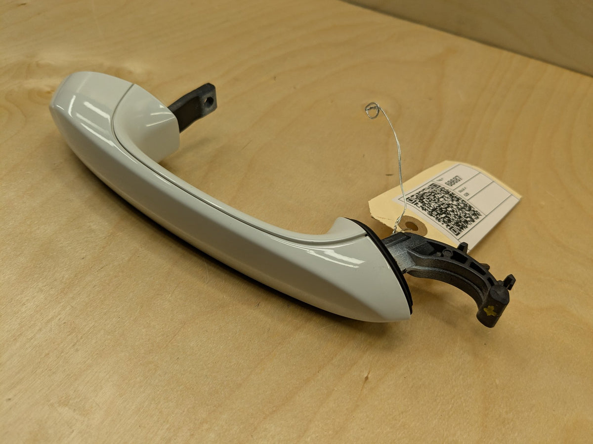 2018-2025 BMW X3 G01 Front Left Door Handle w/ Comfort Access 7470528 OEM